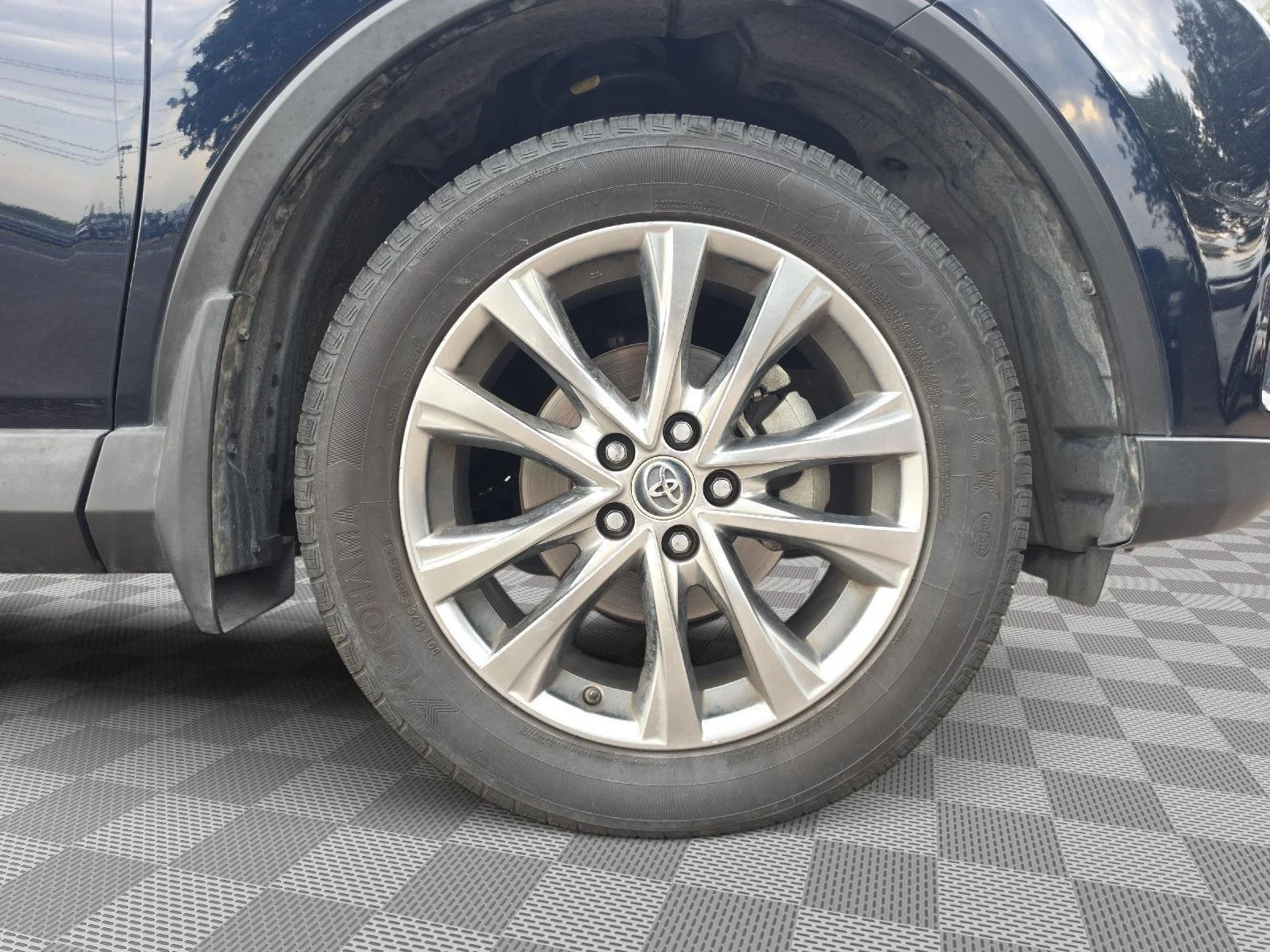 Certified Used 2018 Galactic Aqua Mica Toyota Limited image 41