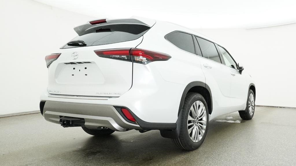 New 2026 Wind Chill Pearl Toyota Platinum image 21