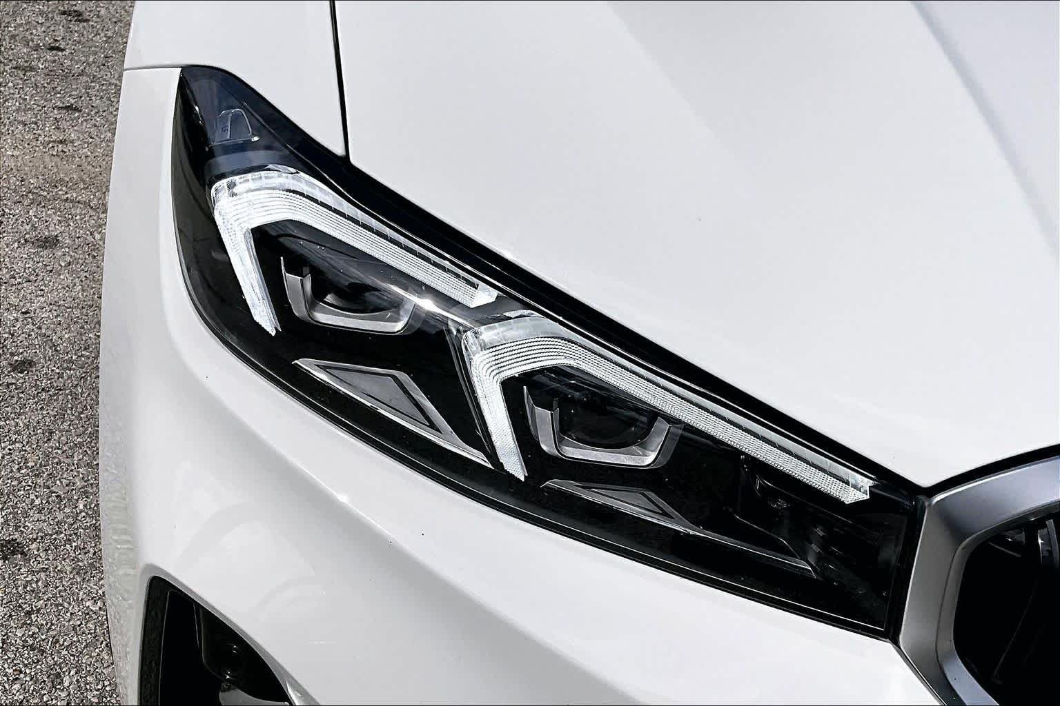 Used 2026 Alpine White BMW 330i NA image 27