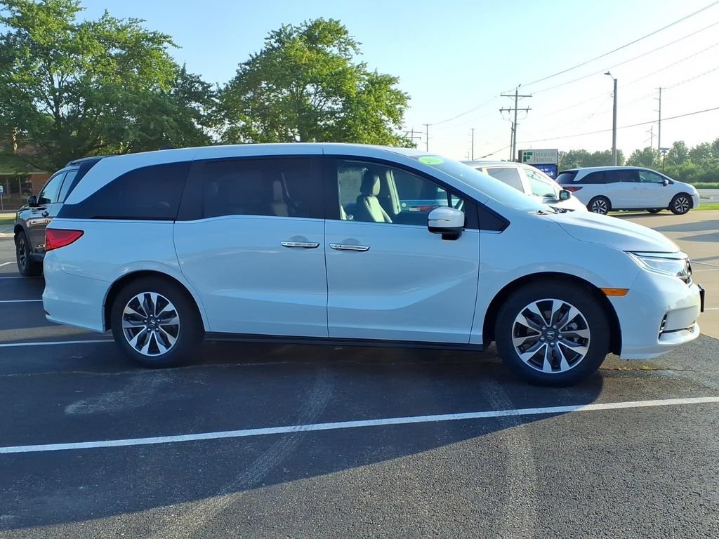 Certified Used 2023 Platinum White Pearl Honda EX-L image 41