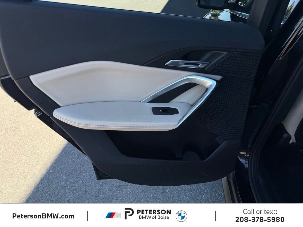 Used 2023 Black BMW xDrive28i image 17