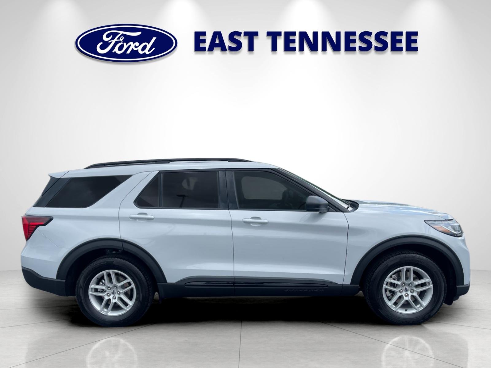 New 2026 Space White Metallic Ford Active image 2