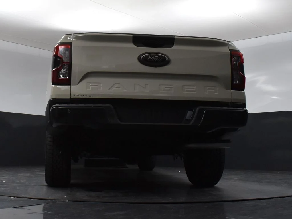 New 2026 Beige Ford XLT image 30