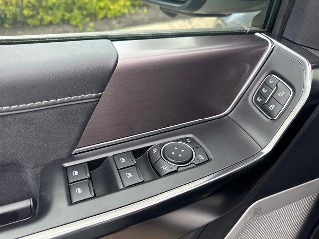 New 2026 Iconic Silver Metallic Ford Platinum® image 18