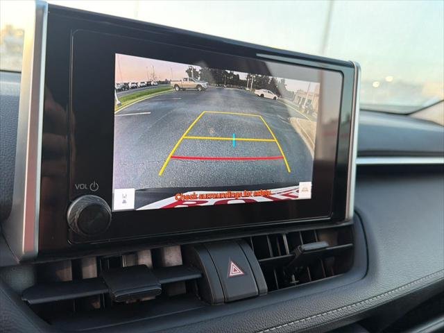 Certified Used 2024 MAGNETIC GRAY MET. Toyota  image 25