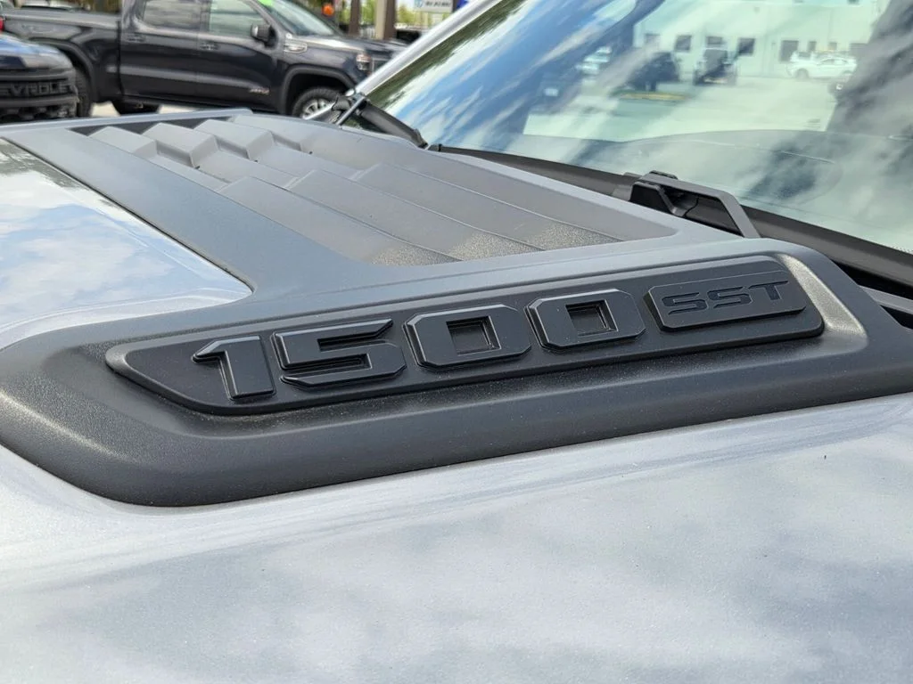 Used 2025 Silver Ram Rebel image 13