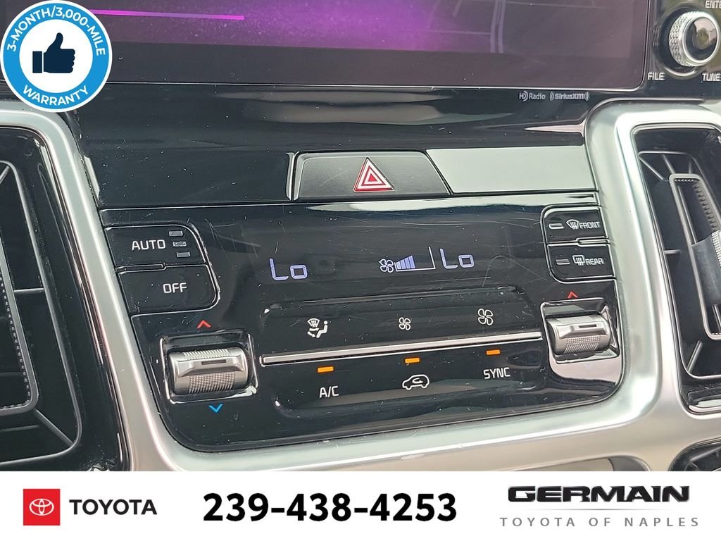 Used 2022 Gray Kia SX image 31