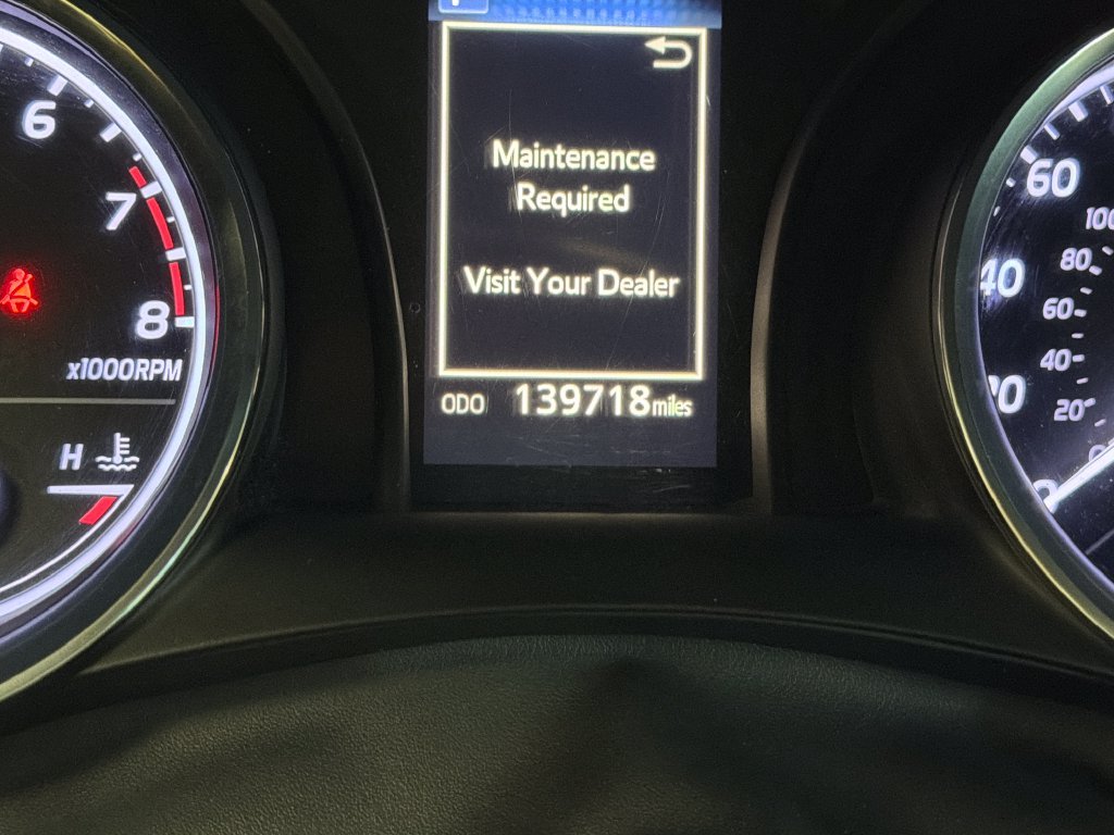 Used 2019 Silver Toyota SE image 23