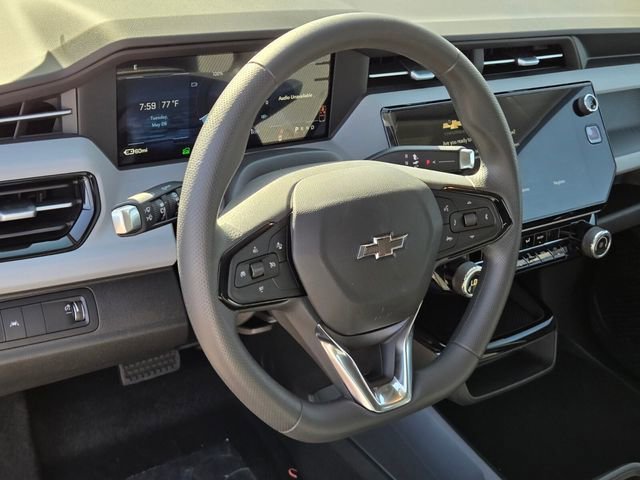 New 2027 Summit White Chevrolet LT image 10