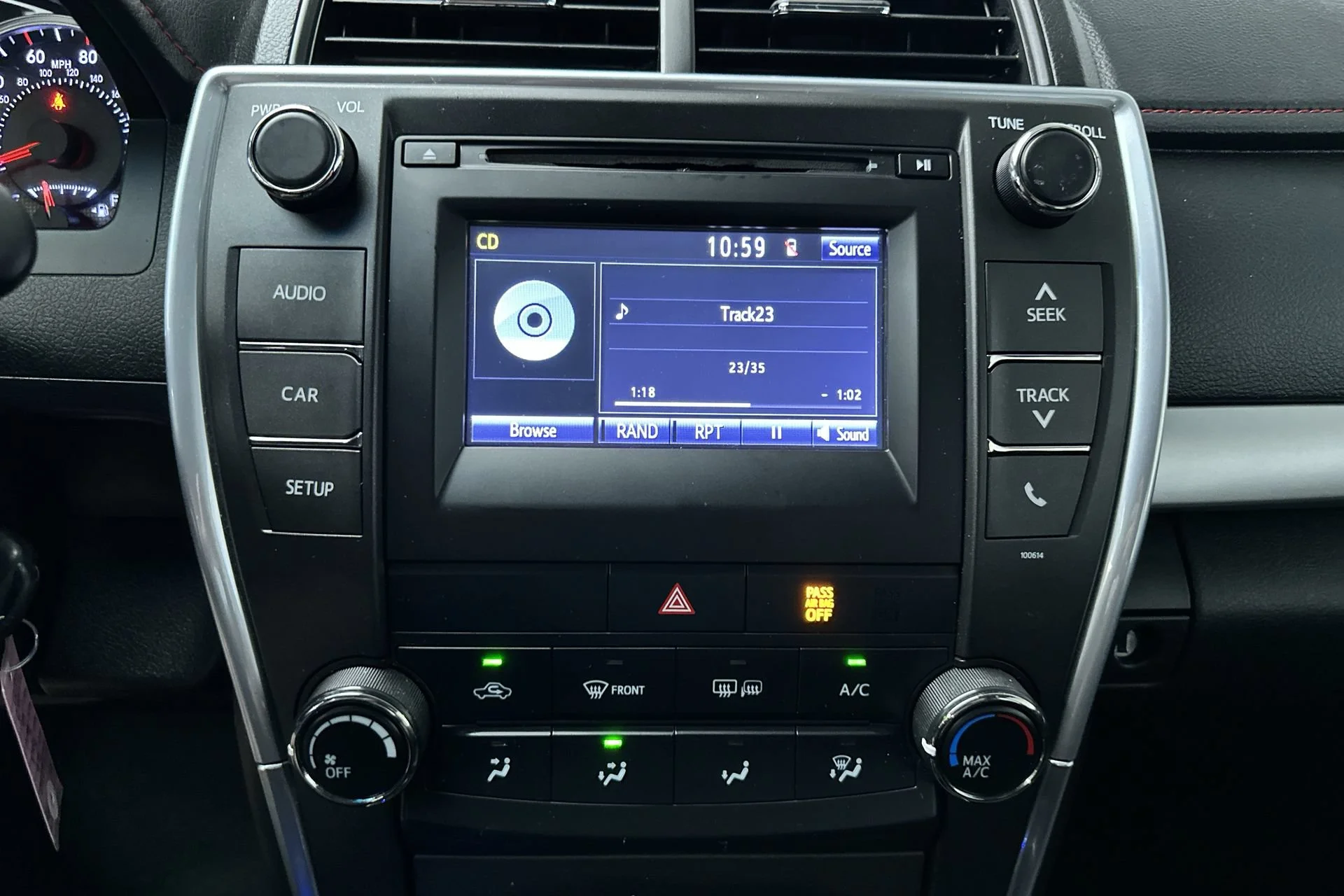 Used 2016 Creme Brulee Mica Toyota SE image 20