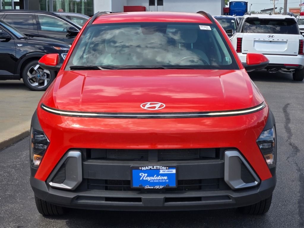 Used 2025 Orange Pearl Hyundai SEL image 2