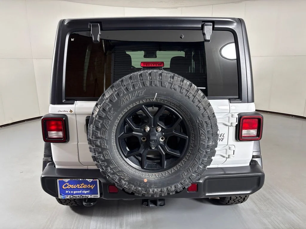 Used 2025 White Jeep Willys image 7