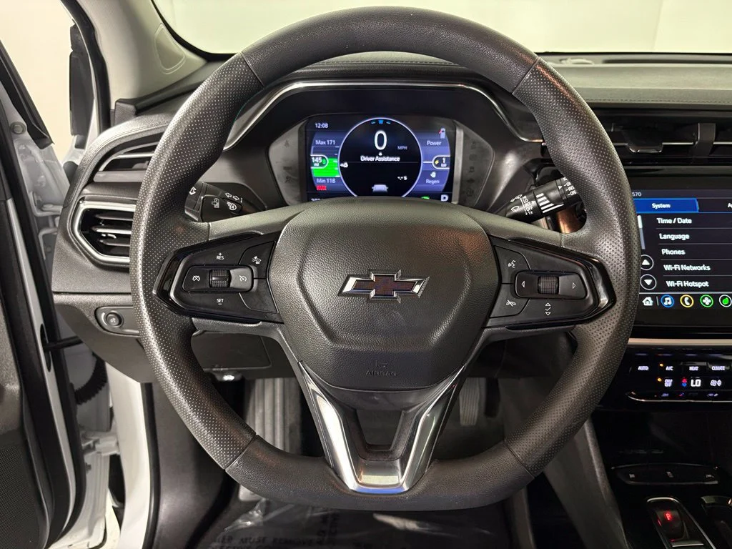 Certified Used 2023 SUMMIT WHITE Chevrolet LT image 21