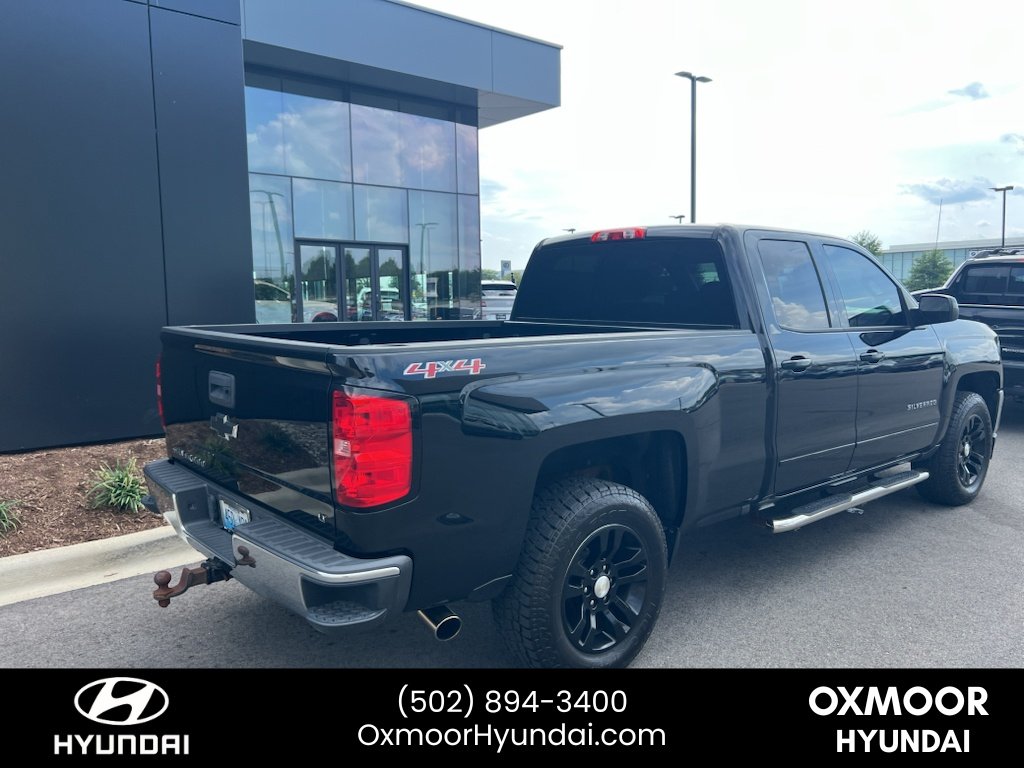 Used 2016 Black Chevrolet LT image 18