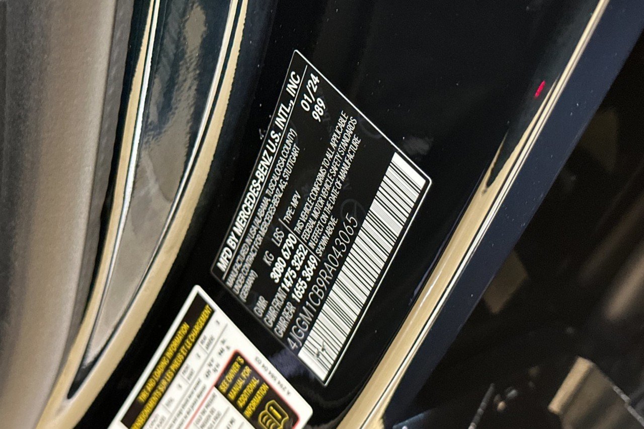 Certified Used 2024 Emerald Green Metallic Mercedes-Benz EQE 350 image 28