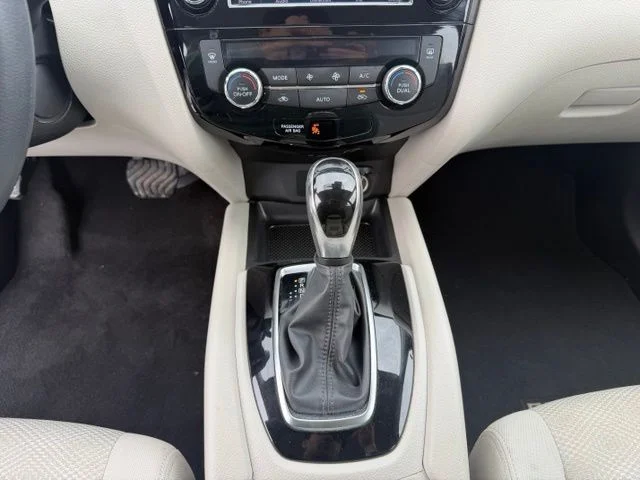 Used 2019 White Nissan SV image 29