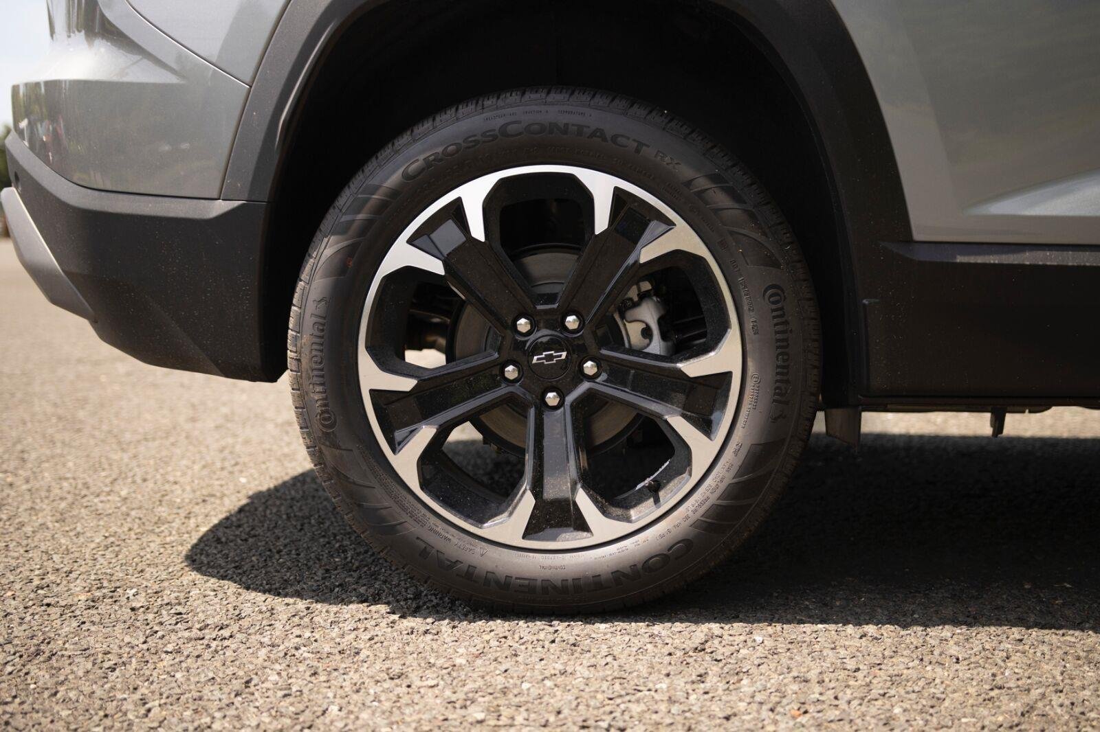 2026 Chevrolet Equinox LT - Photo 10