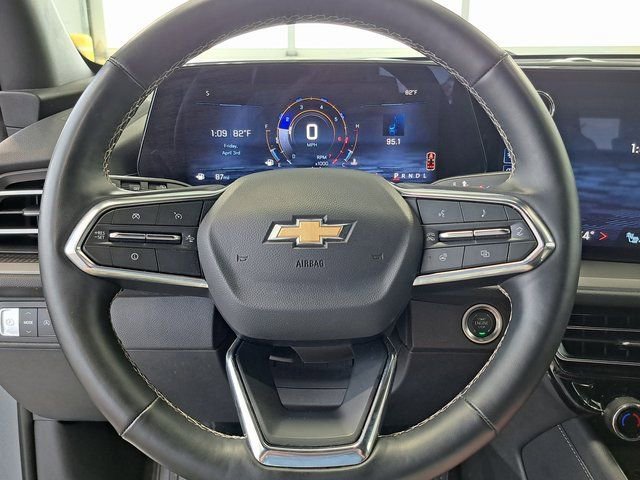 2025 Chevrolet Traverse LT - Photo 11