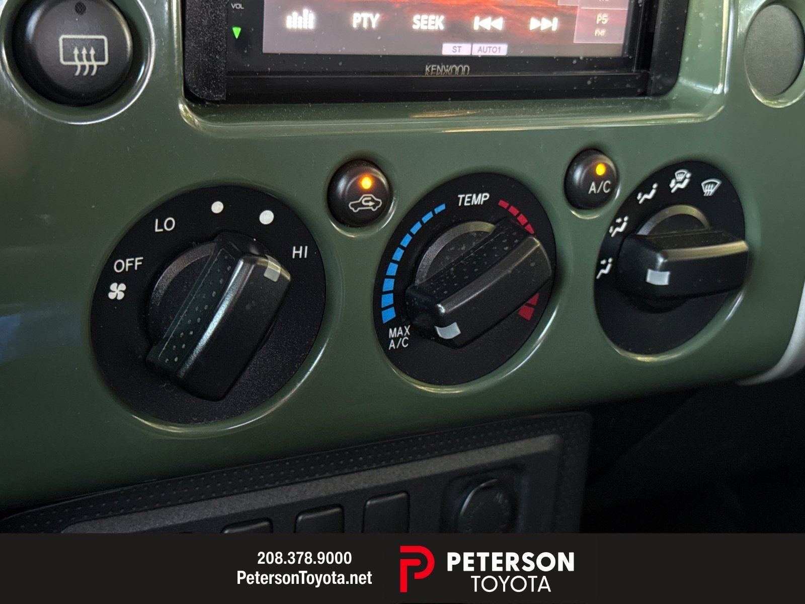 Used 2010  Toyota Base image 19