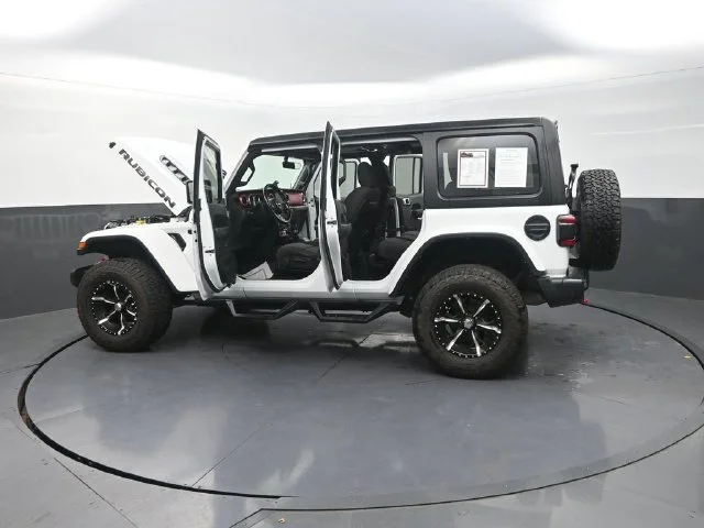 Used 2022 White Jeep Unlimited Rubicon image 32
