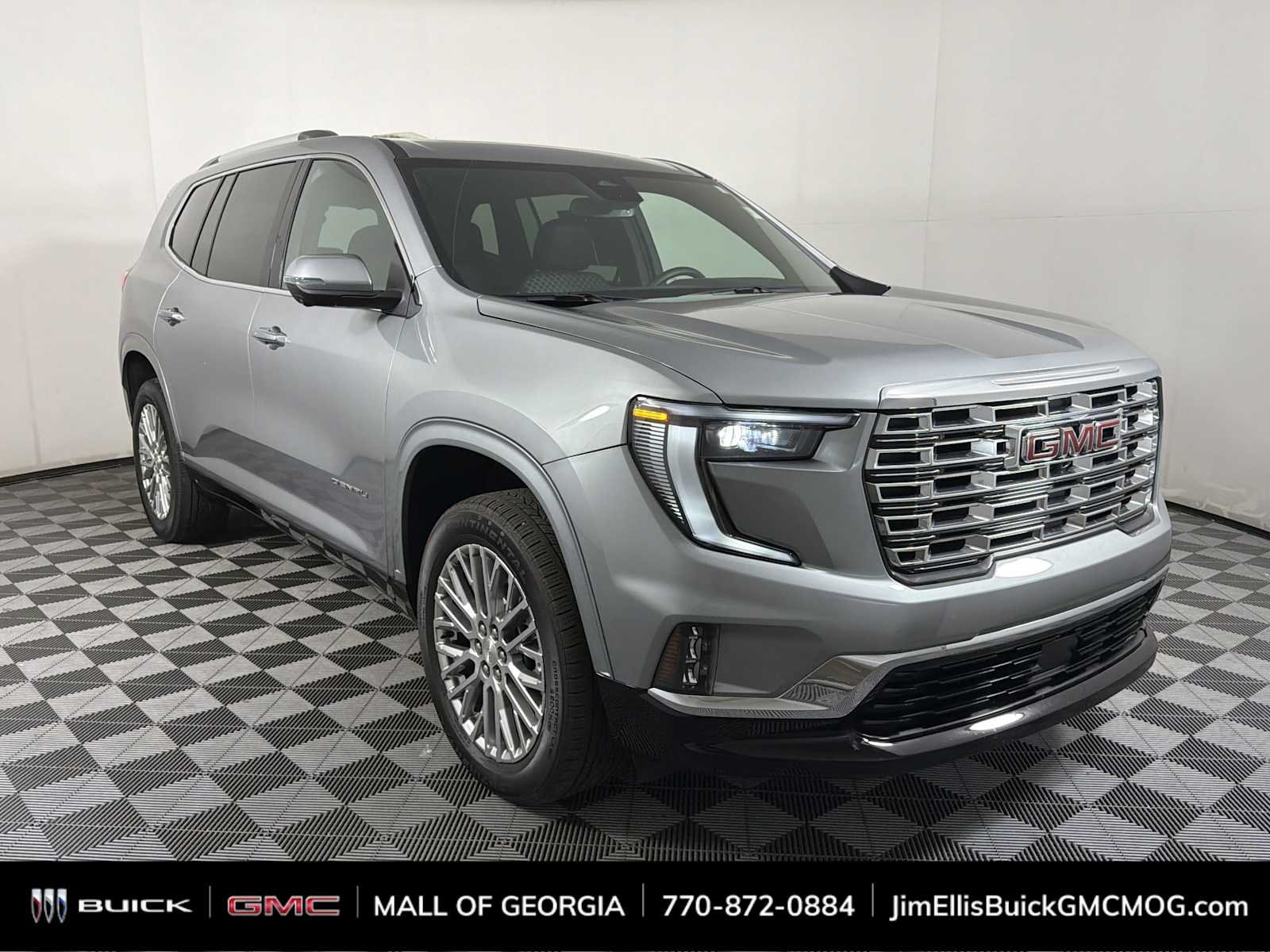 2024 GMC Acadia Denali FWD's photo