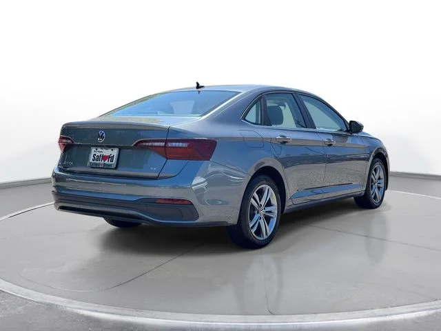 Used 2024 Gray Volkswagen 1.5T SE image 9