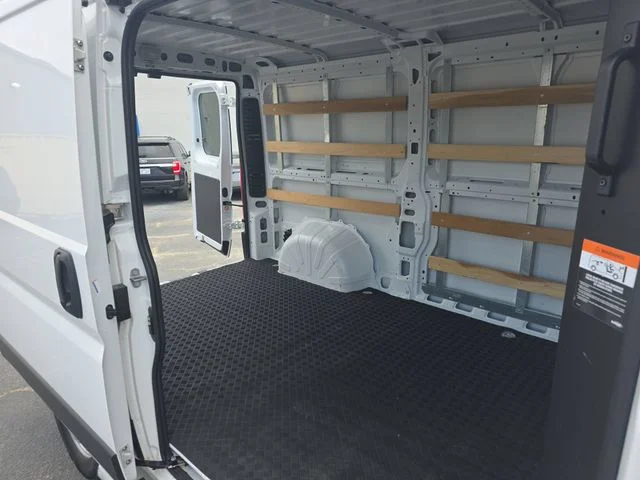 Used 2025 White Ram Base image 13