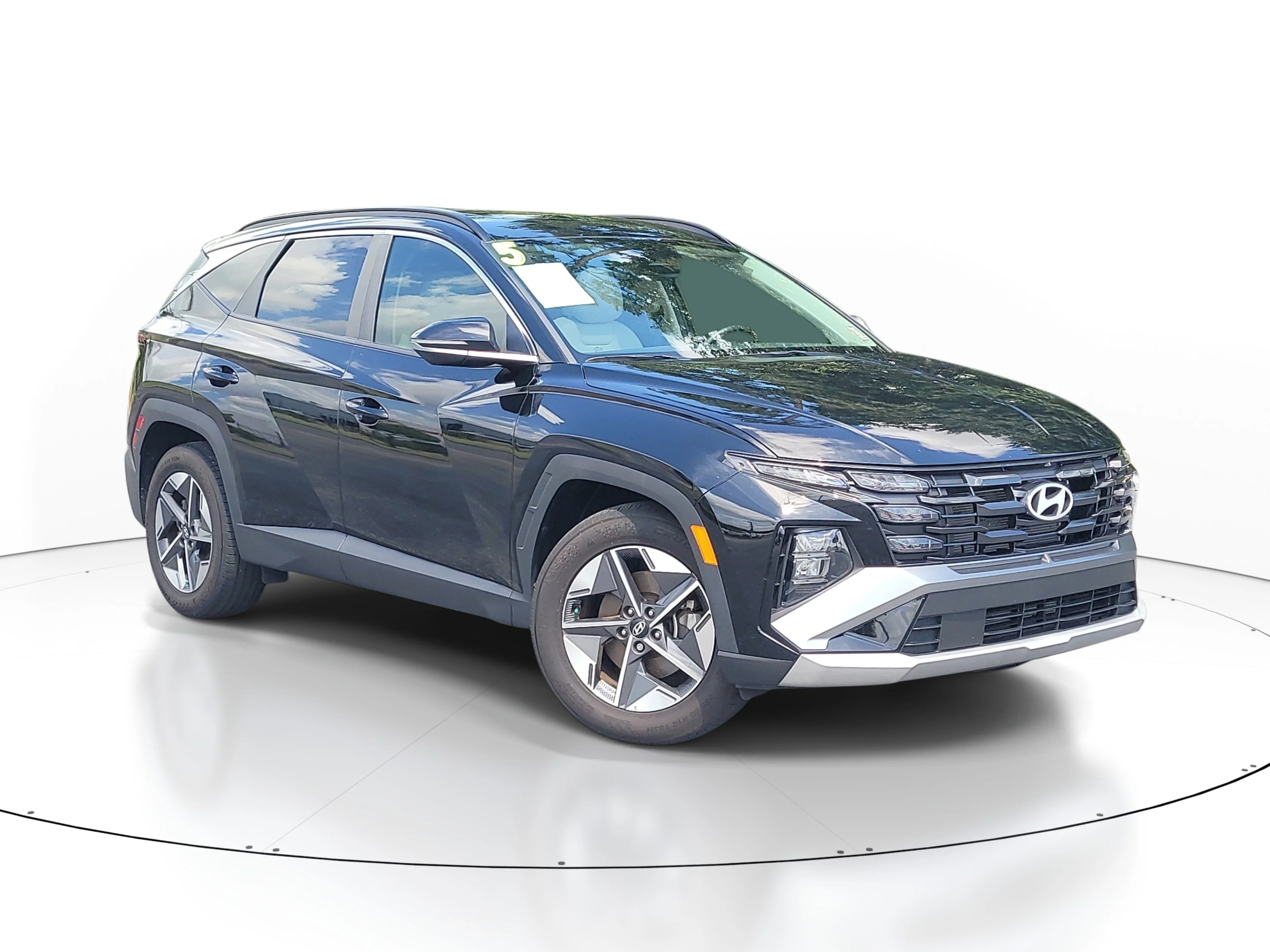 Used 2025 Phantom Black Hyundai SEL Convenience image 1