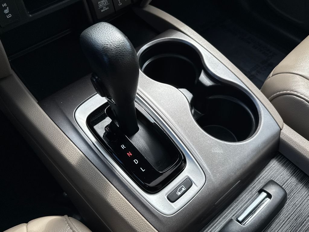 Used 2017  Honda EX-L image 25