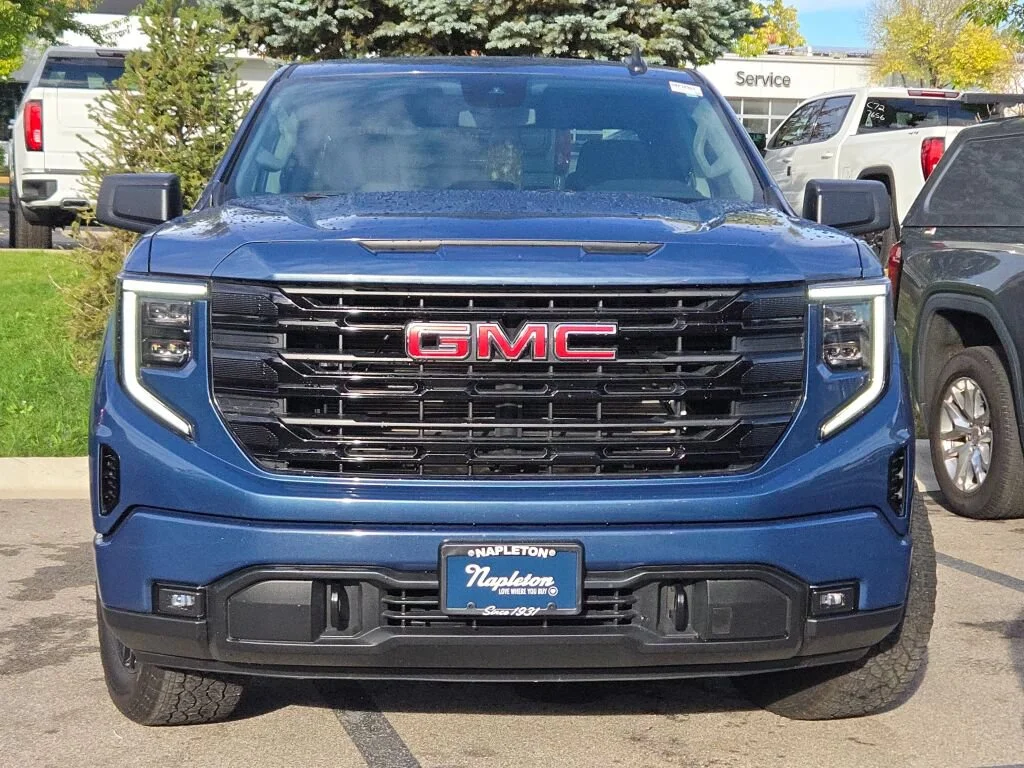 Used 2025 Blue GMC Elevation image 2