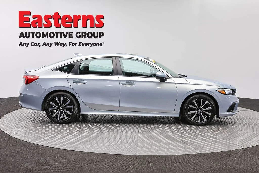 Used 2022 Gray Honda EX image 4