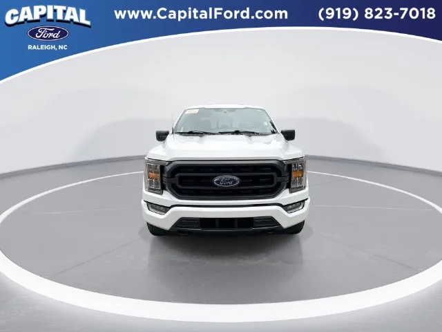 Used 2023 White Ford XLT image 3