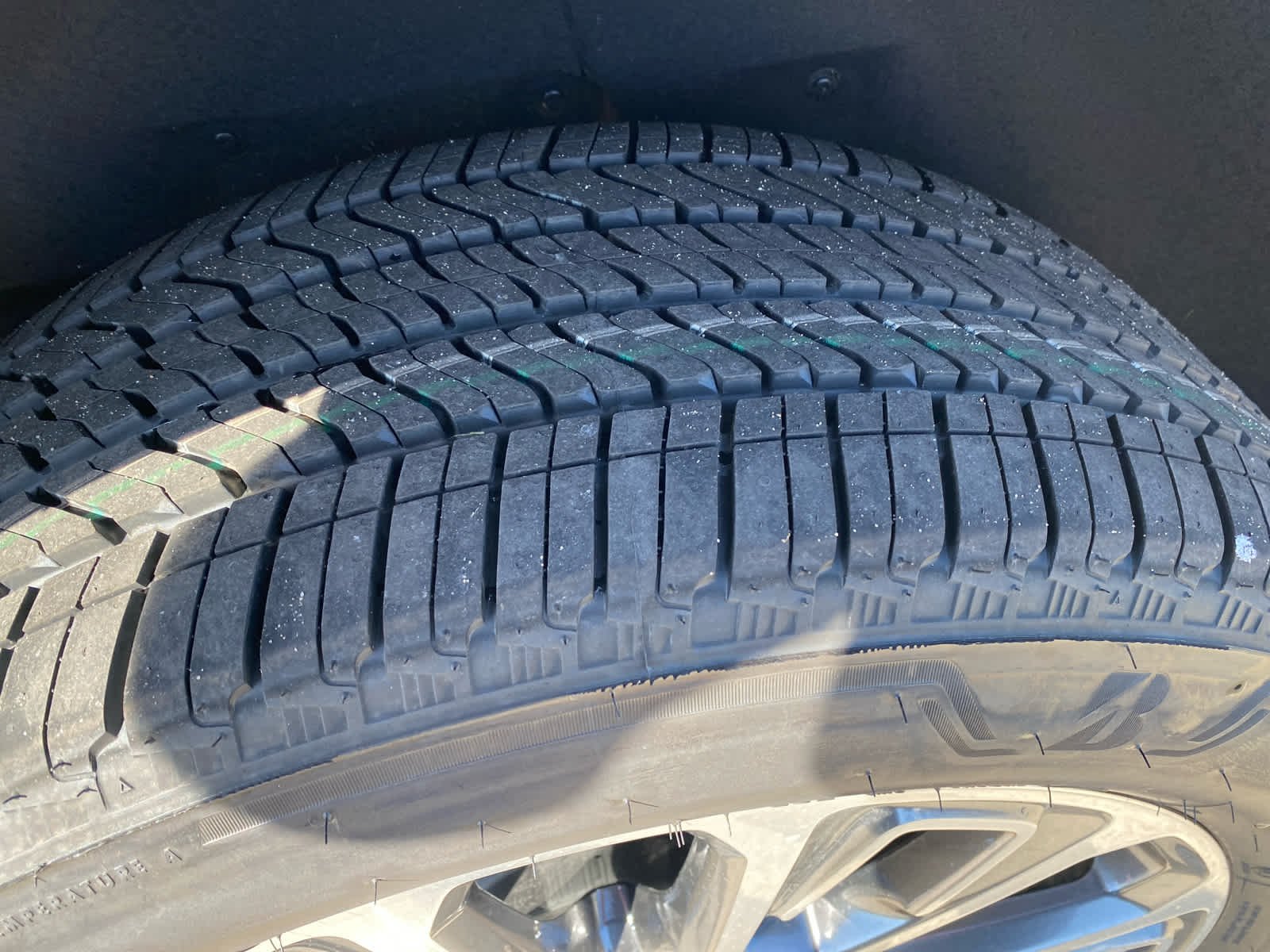 2026 GMC Yukon XL Denali - Photo 28