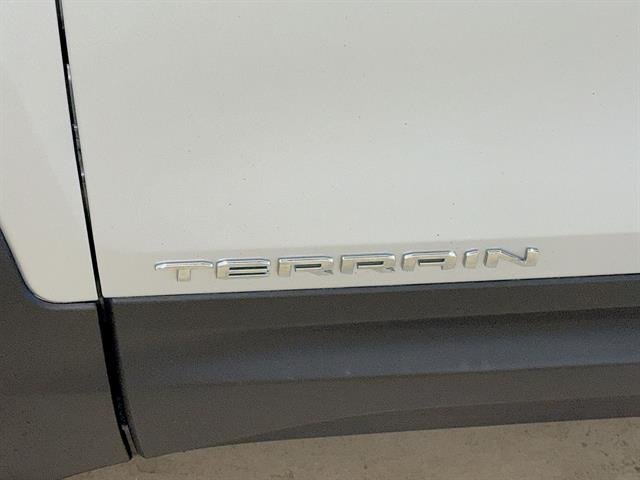 Used 2022 Quicksilver Metallic GMC SLE image 29