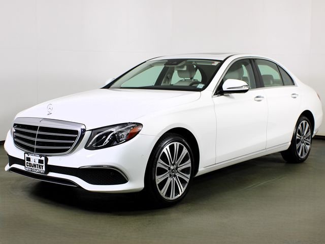 2018 Mercedes-Benz E-Class E300 4MATIC's photo
