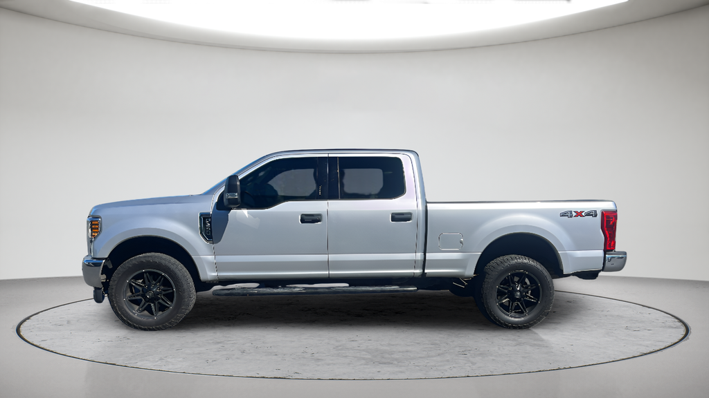 Used 2018 Silver Ford XLT image 18