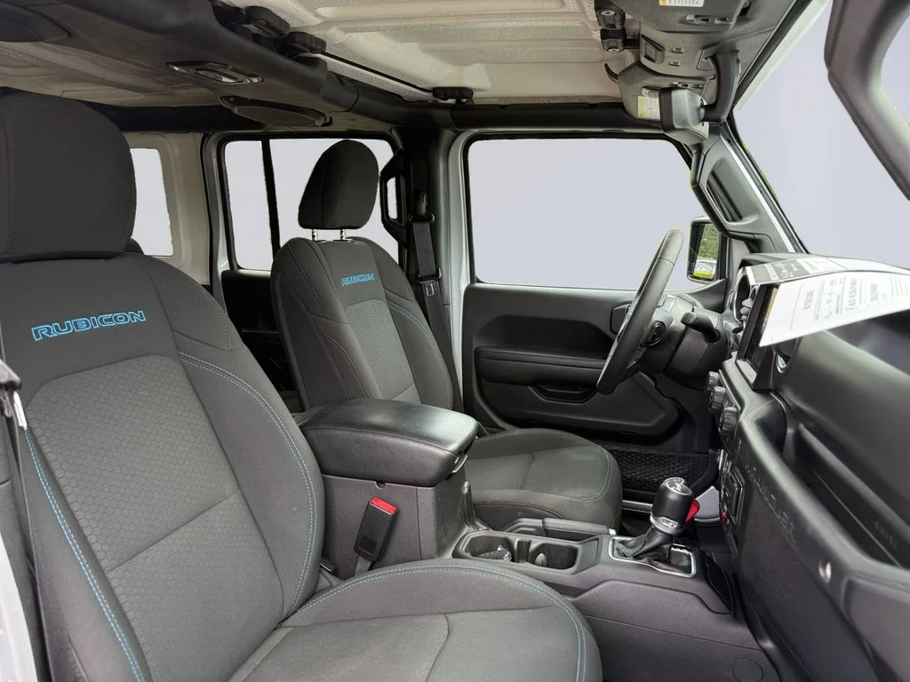 Used 2023 Silver Jeep Rubicon 4xe image 19