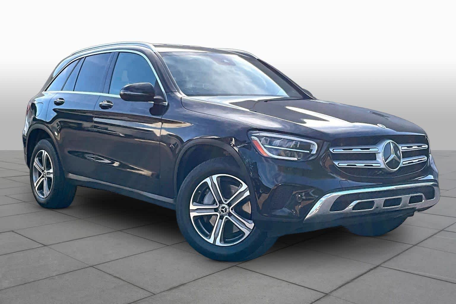 Used 2022  Mercedes-Benz GLC 300 image 3