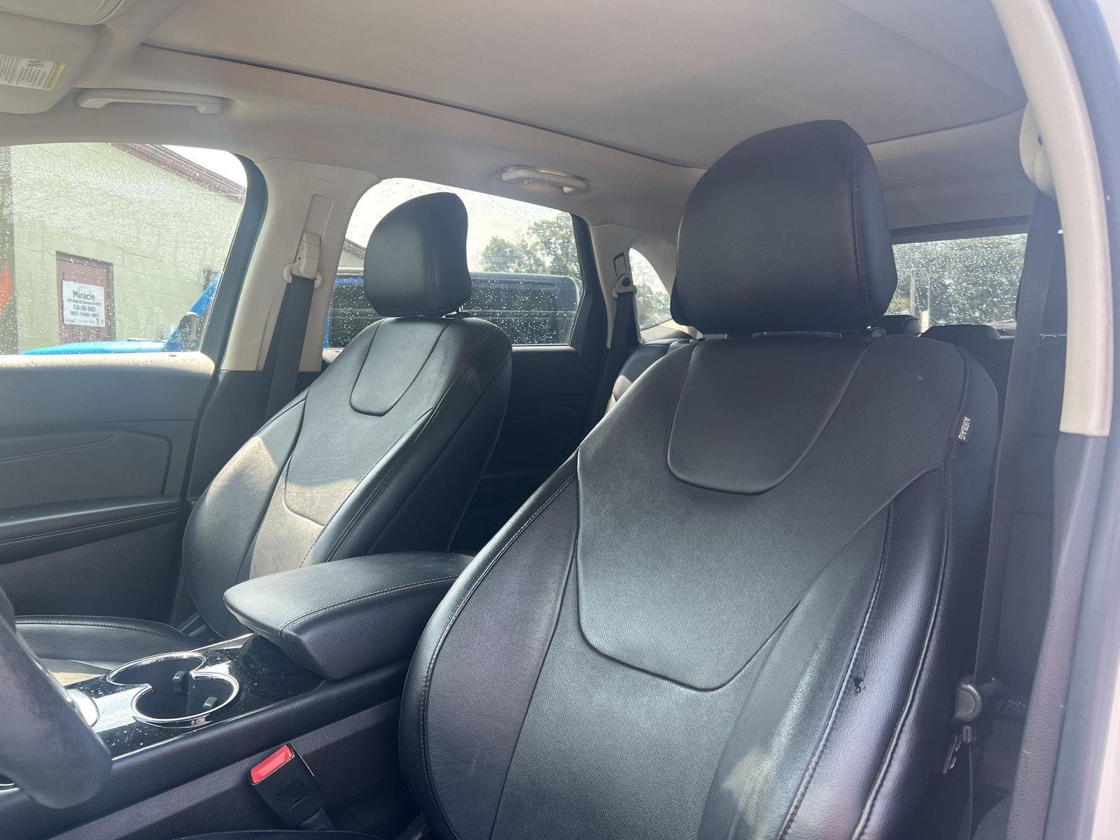 Used 2017 White Platinum Metallic Tri-Coat Ford Titanium image 13