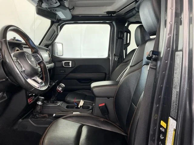 Used 2022 Gray Jeep Mojave image 9