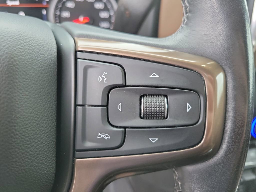 Certified Used 2022 Iridescent Pearl Tricoat Chevrolet High Country image 24