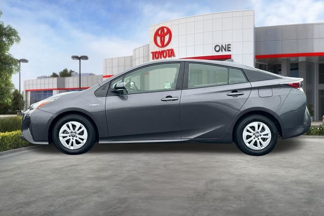 Used 2016 Gray Toyota Two image 8