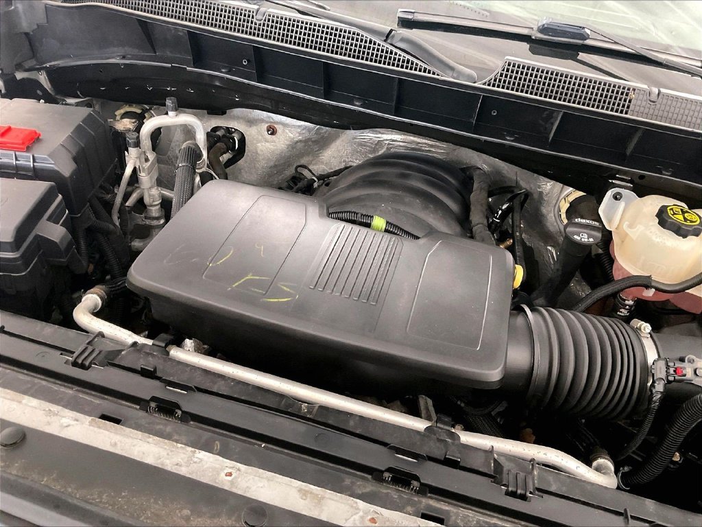 Used 2021 Silver Chevrolet Custom image 35