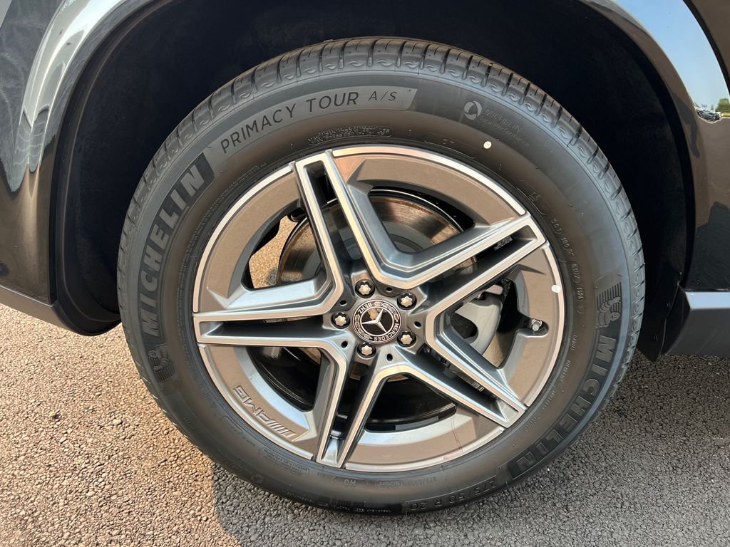 New 2026 Black Mercedes-Benz GLE 350 image 35