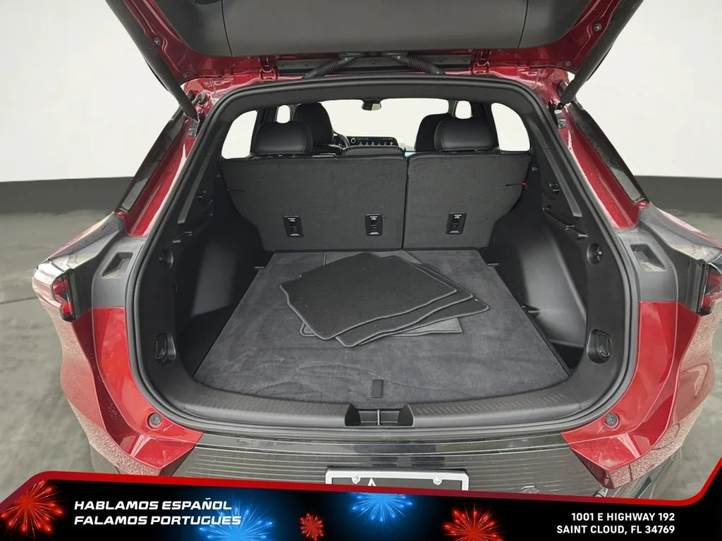 Used 2025 Radiant Red Tintcoat Chevrolet LT image 28