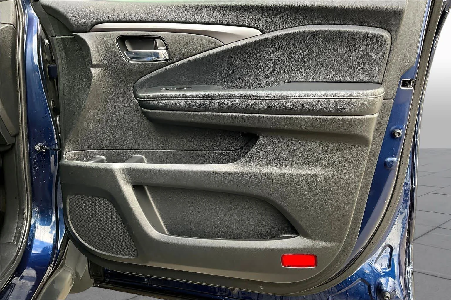 Used 2022 Obsidian Blue Pearl Honda Sport image 22
