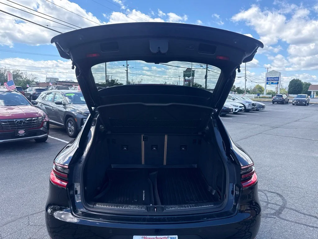 Used 2017 Black Porsche Base image 13