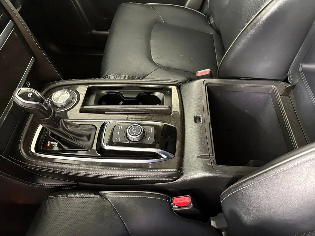 Used 2024 Gray INFINITI LUXE image 34