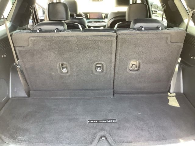 Used 2022 Abyss Black Hyundai Calligraphy image 10
