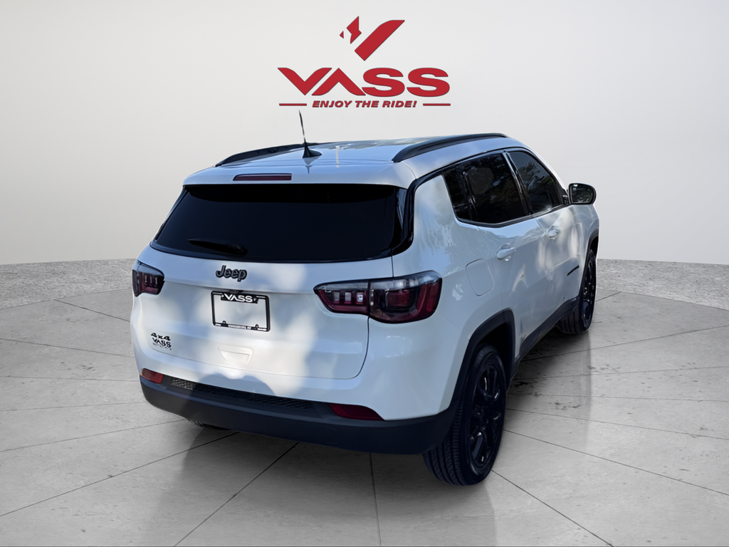 Certified Used 2026 White/off-white Jeep Latitude image 9
